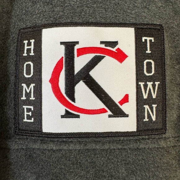 Columbia Men’s Gray Fleece Quarter Zip with KC Home Town Patch - Picture 2 of 8